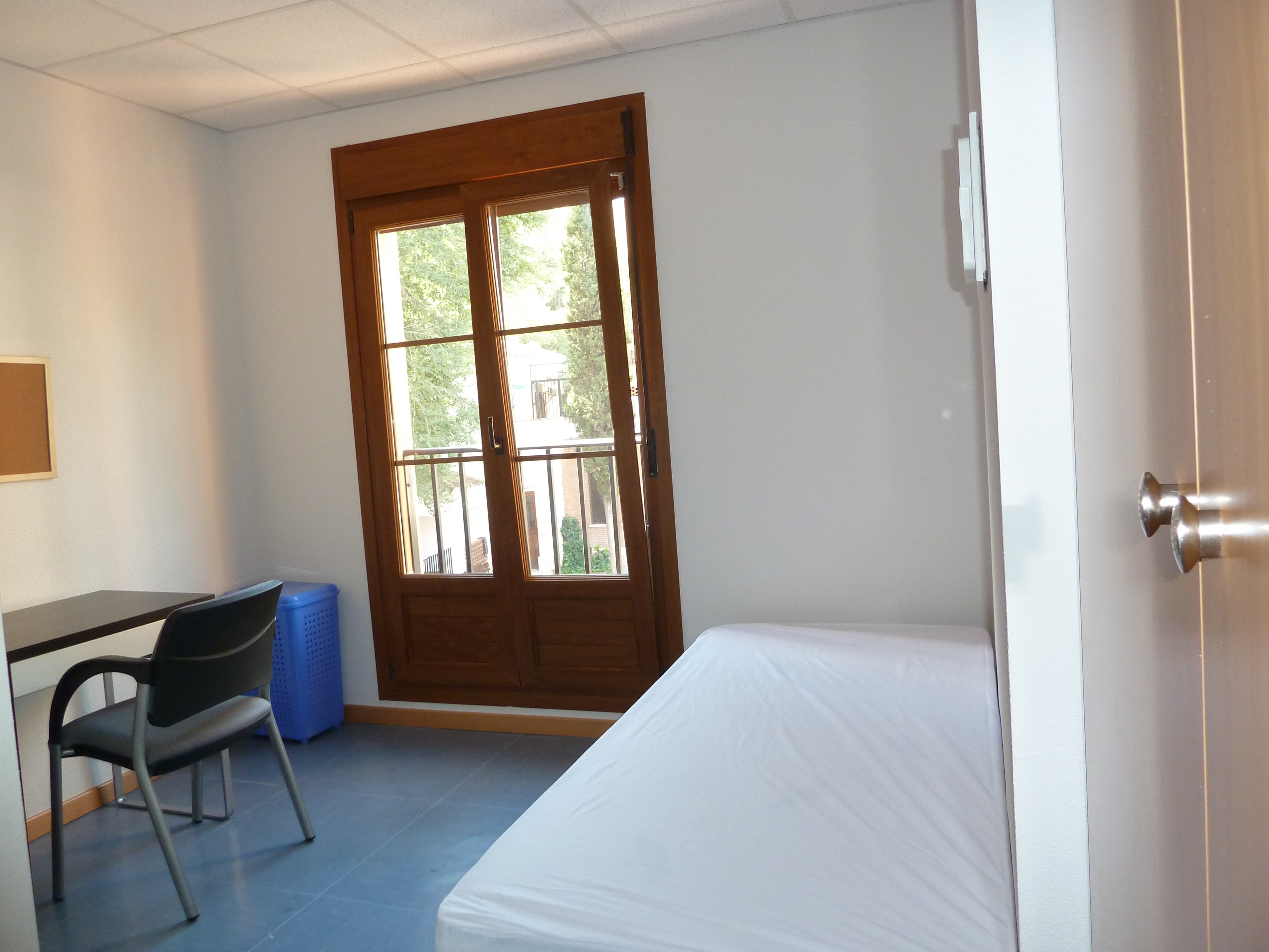 standard single rooms