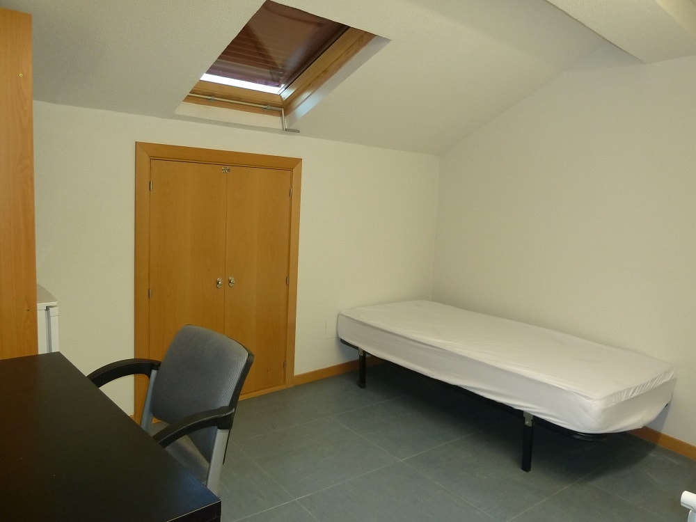 standard single rooms